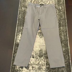 Banana republic chinos, excellent condition 33x30